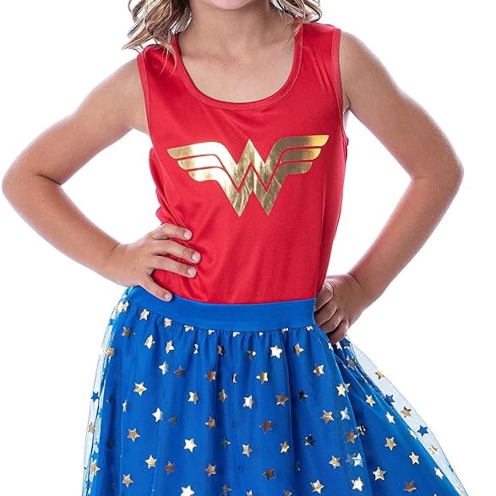 ❤️ Wonder Woman ❤️ Kid Costume - Red and Blue. Size 6/6x